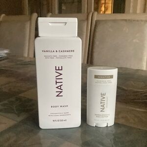 Duo - NATIVE Vanilla/Cashmere Wash and Sandalwood/Shea Butter Deodorant